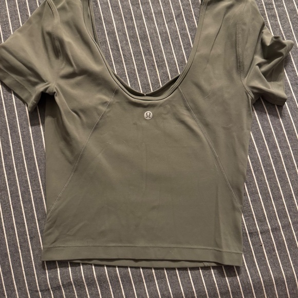 Lululemon crewneck crop tops - Picture 4 of 5